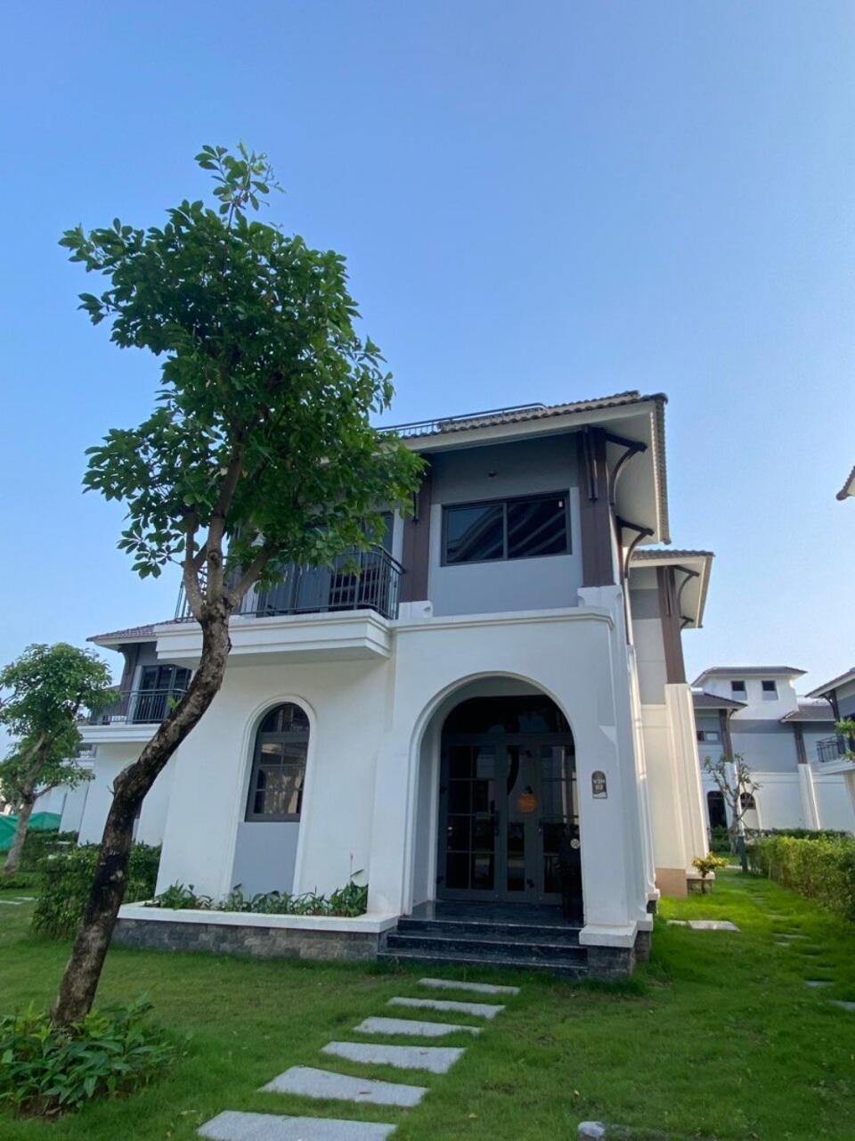 Chuoi Villa 3 Phong Ngu Sonasea Van Don - Day Du Tien Nghi - San Vuon Bbq - Sat Bai Bien Cai Rong Luaran gambar